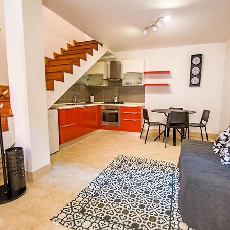 La Casa Di Lu Apartment Trieste Luaran gambar