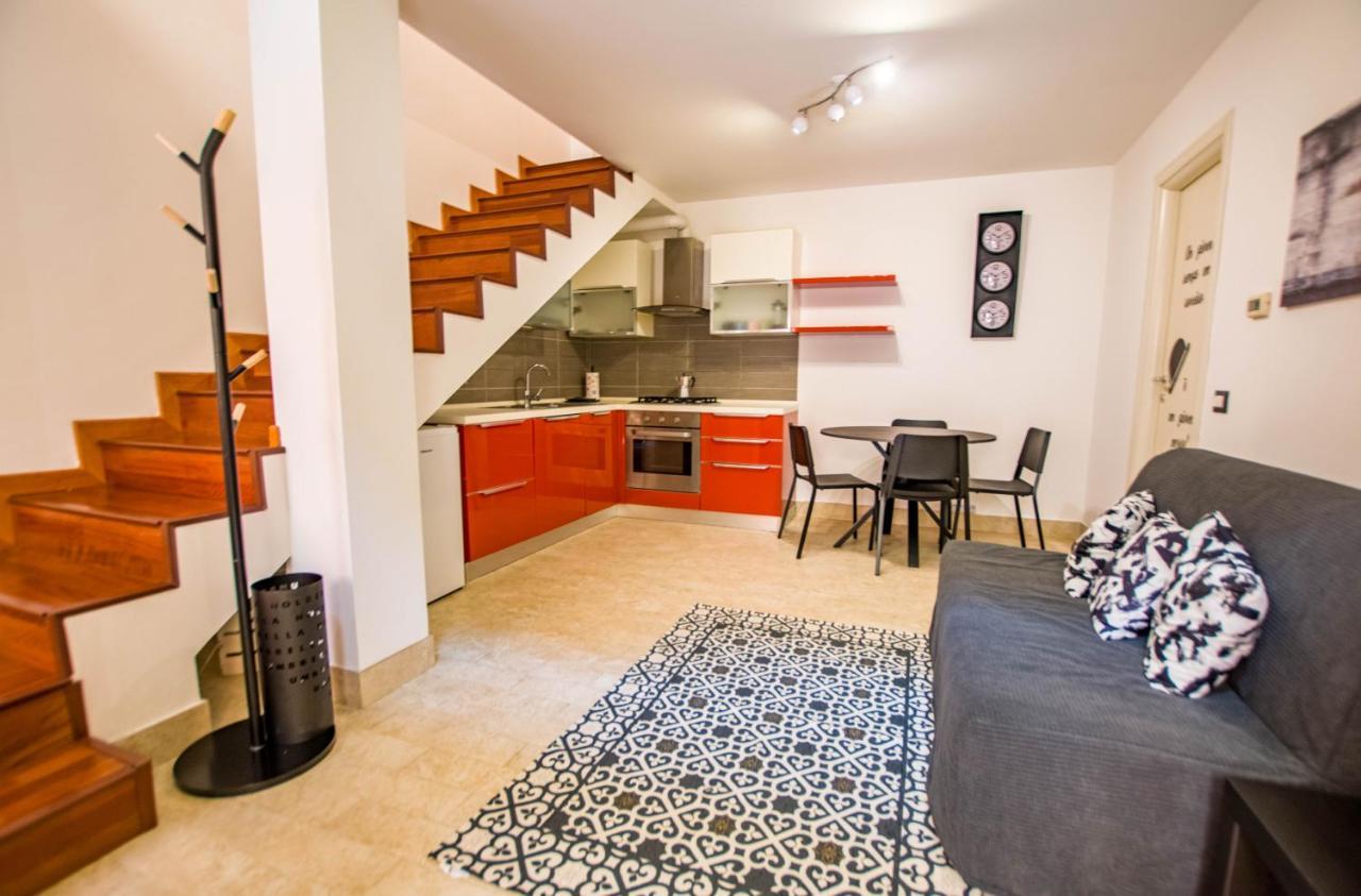 La Casa Di Lu Apartment Trieste Luaran gambar
